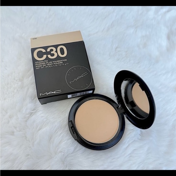 MAC Cosmetics Studio Fix Foundation - Shade C30